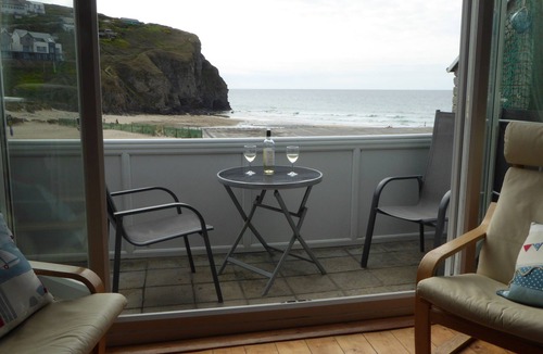Porthtowan Apartment | Beach side Accommodation, Porthtowan