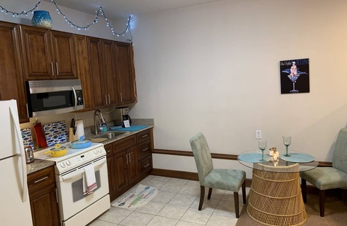 Bayview Apartment | Beach Side HideAway - Pet Friendly, WiFi, Smart TV, Central Heat/AC, Parking