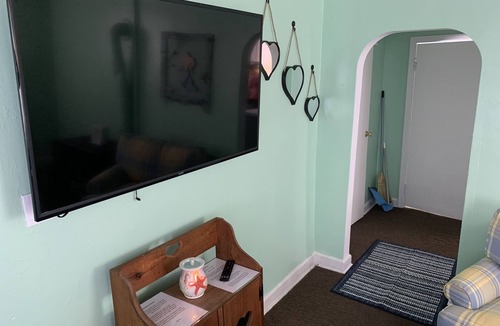 Cottage Line Apartment | Beach Side Studio #1 (Apartment) - Pets Allowed by RedAwning