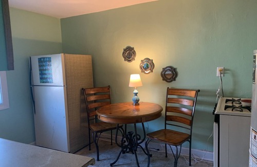 Cottage Line Apartment | Beach Side Studio #3 Apts by RedAwning