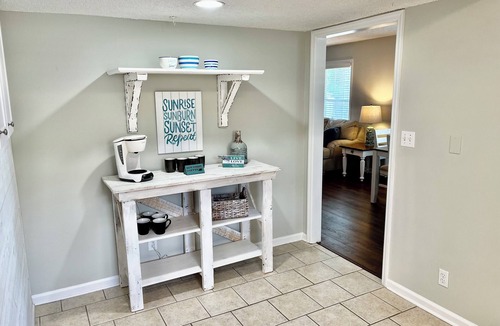 Saint Simons Heights Condo | Beach Square 2 –optional BIKES – Walk 2 Redfern Village, shops, and restaurants!