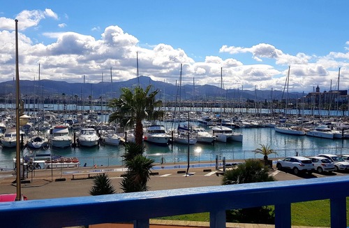 Hendaye Apartment | Beach Studio Superb Terrace facing the marina conveniently placed parking