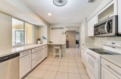 Port Charlotte House | Beach Time + Pool Vibes! Port Charlotte Hideaway