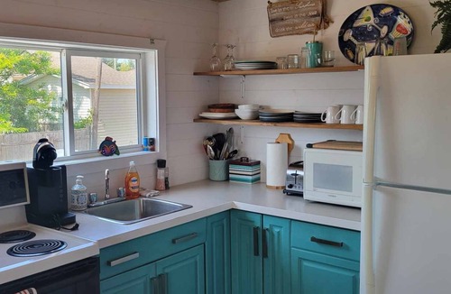 Pointe-du-Chene Cottage | Beach vibes