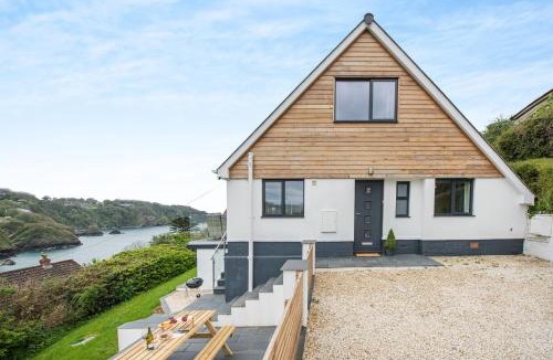 Combe Martin House | Beach View