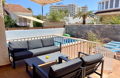 La Zenia Villa | Beach Villa with Pool Only a stones throw from La Zenia Beach