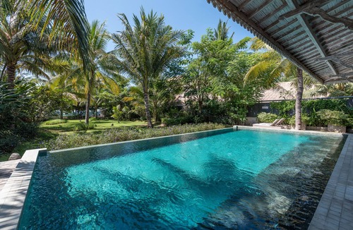 Sigar Penjalin Villa | Beach Villas Lombok