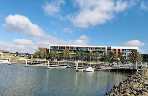 Werribee South House | Beach Walk