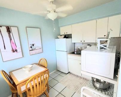 Deerfield Beach House | BEACH Zen Oasis-walk 2 beaches