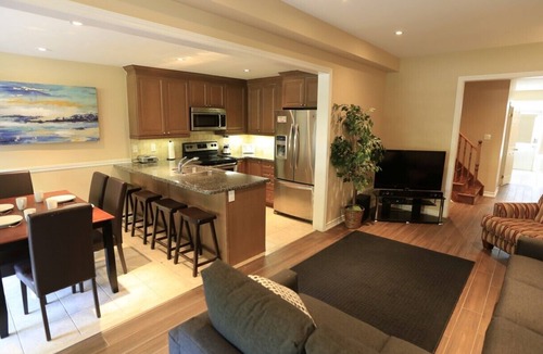 Wasaga Beach House | Beach1. com - Beach House # 4 - Beachfront Wasaga Beach