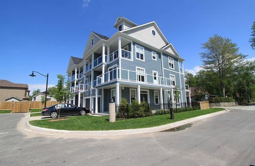 Wasaga Beach House | Beach1. com - Beach House # 4 - Beachfront Wasaga Beach