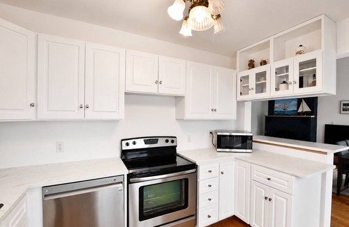 Wasaga Beach Cottage | Beach1 Riverview Cottage - Wasaga Beach