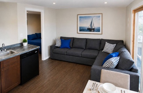 Wasaga Beach Cottage | Beach1 Riverview Cottage - Wasaga Beach