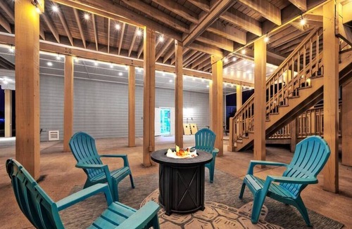 Leeward Sands House | Beacharita-Pool, Views, Fun Room