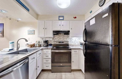 Rehoboth Beach Condo | Beachaven pet friendly condo w/community pool, patio, close to restaurants