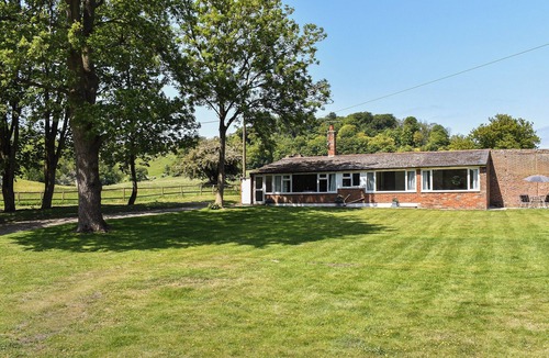 Etchinghill Cottage | Beachborough Park Summer House