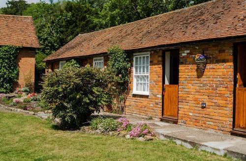 Etchinghill Bed & Breakfast | Beachborough Park
