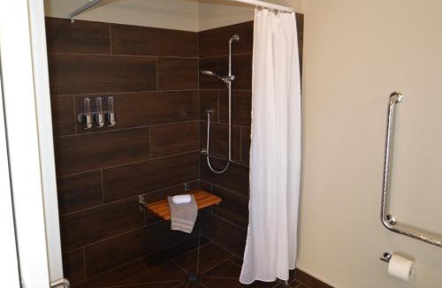 Coopers Beach Hotel | BeachBox Boutique Accommodation