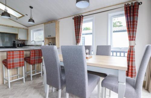 Newquay House | Beachcliff