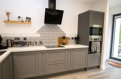 Penarth Hotel | Beachcliff Hotel and Apartments