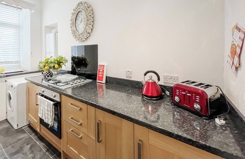 Girvan Cottage | Beachcomber Apartment