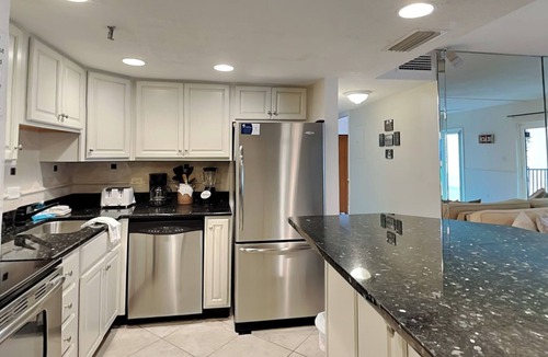 Jacksonville Beach Apartment | Beachcomber by Distinctive Beach Rentals