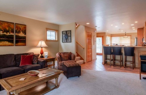 Shorepine Village House | Beachcomber Cottage · Close to Beach, Family Friendly, Open Layout