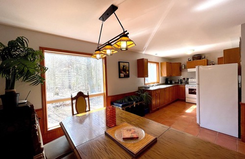 Rama Cottage | "beachcomber" Cottage