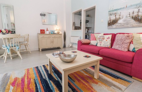 Marazion Apartment | BEACHCOMBER, country holiday cottage in Marazion