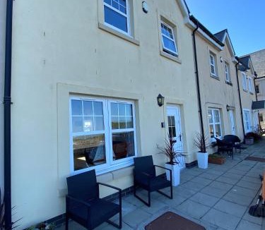 Garlieston House | Beachcomber