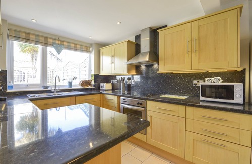 Treator Cottage | Beachcomber