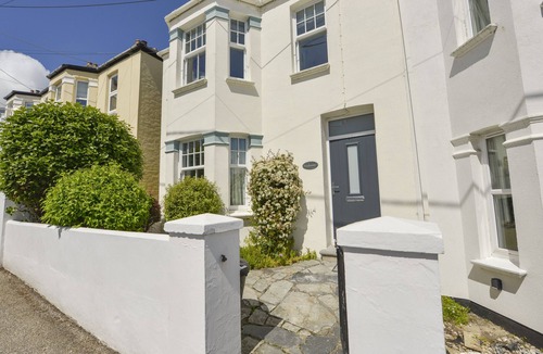 Treator Cottage | Beachcomber