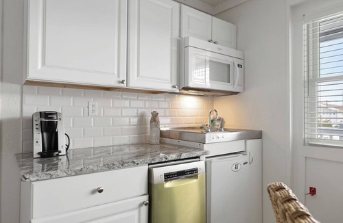 Avalon Resort | Beachcomber Resort 1bedroom Double Suite