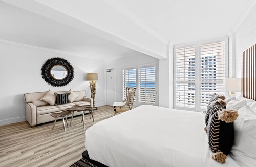 Pompano Beach Resort | Beachcomber Resort & Club