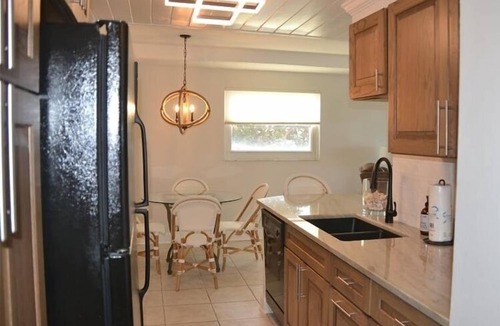 Longboat Key Condo | Beachcomber unit 202