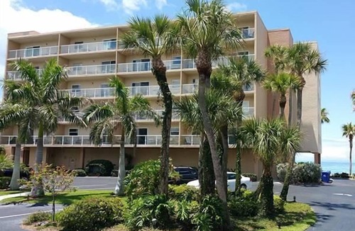 Longboat Key Condo | Beachcomber unit 303