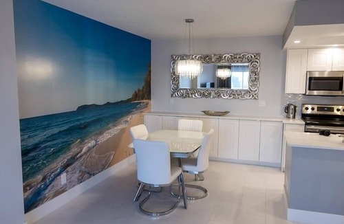 Longboat Key Condo | Beachcomber unit 305