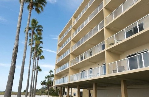 Longboat Key Condo | Beachcomber unit 305