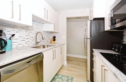 Longboat Key Condo | Beachcomber unit 403