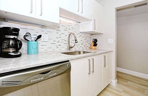 Longboat Key Condo | Beachcomber unit 403