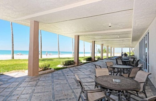Longboat Key Condo | Beachcomber unit 403