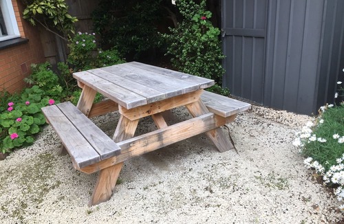 St Leonards Apartment | Beachdoc, 300 m to the beach