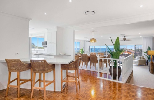 Port Macquarie House | Beached at Lighthouse