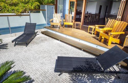 Picnic Bay House | Beached on Magnetic