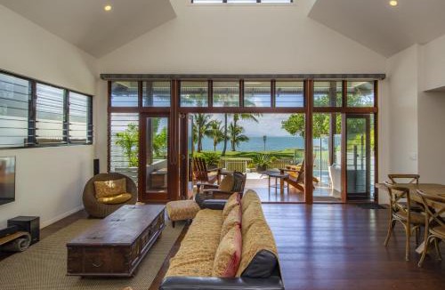 Picnic Bay House | Beached on Magnetic