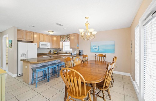 Gulf Lagoon Beach Condo | Beaches and Dreams by Book That Condo