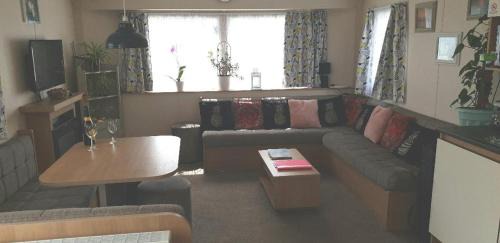 Dymchurch Apartment | Beaches45