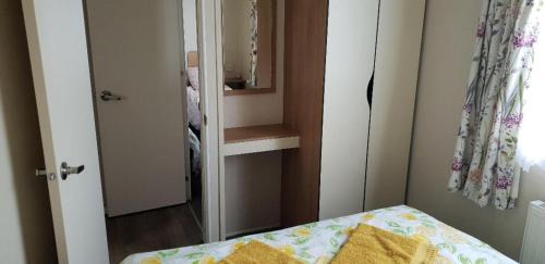 Dymchurch Apartment | Beaches45