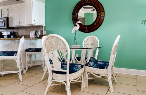 Biltmore Beach Condo | Beachfnt Paradise-Free Beach Svc