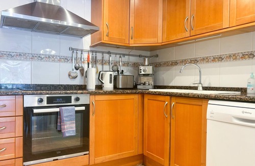 Vilanova I la Geltru Apartment | Beachfront Apartment W/Pool and Parking